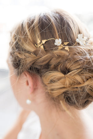 IVY FOREST | Delicate wavy hair vine with ivy leaves and jasmin flowers