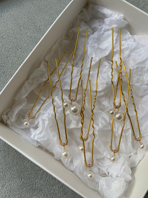 CASPIA | SET OF 7 PEARL HAIR PINS