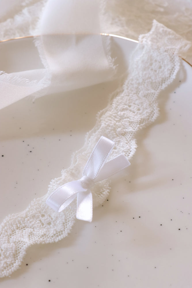 LEA BLUE | SIMPLE LIGHT BLUE LACE GARTER