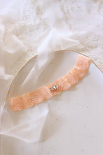 PECHE | CORAL SINGLE CRYSTAL GARTER