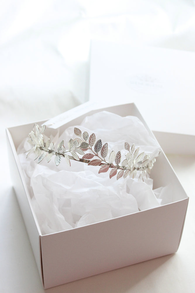 Wedding laurel leaf crown in silver for a grecian or bohemian look